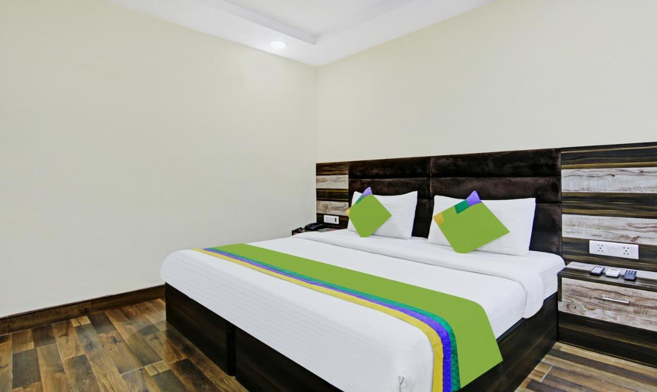 Hotel Singh Continetal Dillí Exteriér fotografie