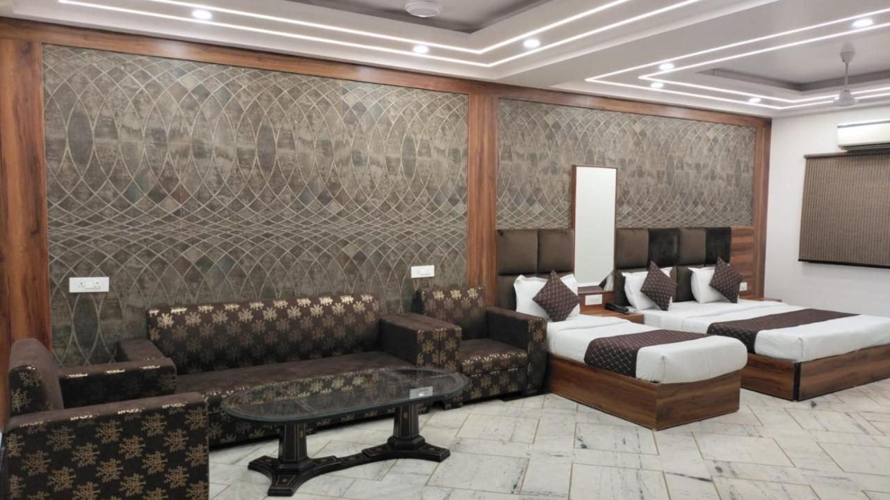 Hotel Singh Continetal Dillí Exteriér fotografie