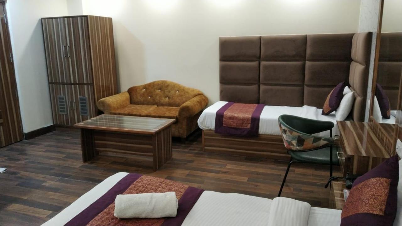 Hotel Singh Continetal Dillí Exteriér fotografie